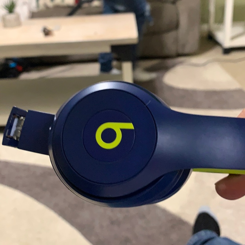 Beats by Dre green and navy